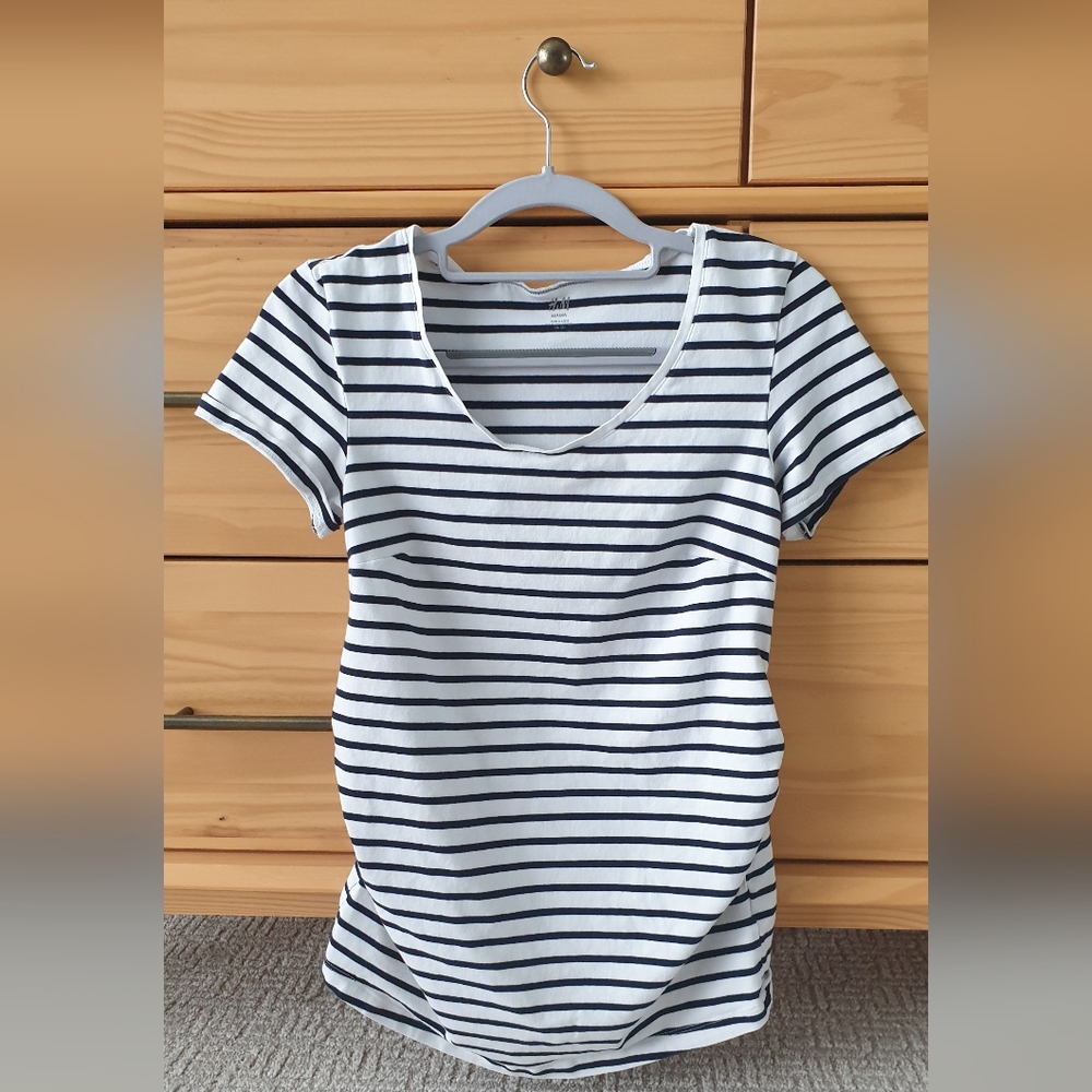 H&M Mama Maternity Pregnancy Top Black and White Striped. Size S.